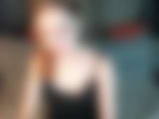 Live cam show with Ella-Evanss - College on Camsoda