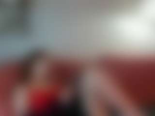Live cam show with Ella-Evanss - Oil on madthumbs