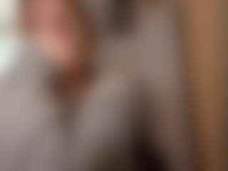 Live cam show with GlendoraDelmastro - Hairy Pussy Teen (18+) on CamwithHer