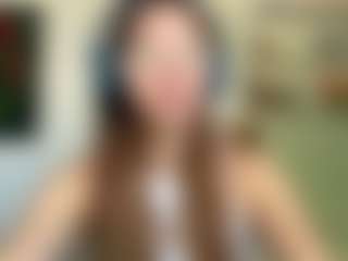 Live cam show with Luise - Sexwebcam Brown Hair on sexylive.show