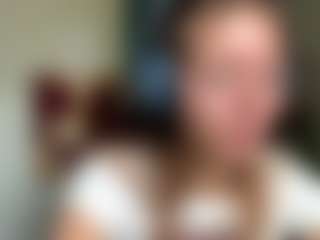 Live cam show with Luise - Brown Hair Teen (18+) on Camsoda