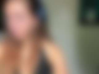 Live cam show with Luise - Teen (18+) on Camsoda