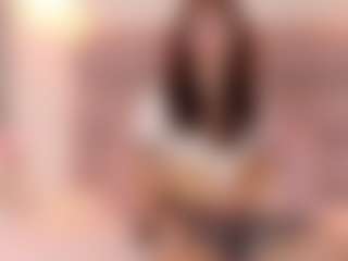 Live cam show with MiaCullens - Teen (18+) on Camsoda