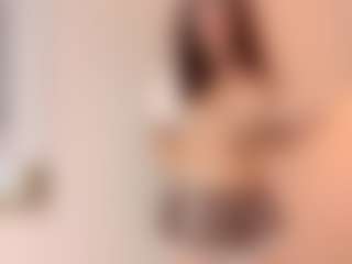MiaCullens's Live Sex Cam Show