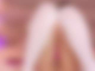 MiaCullens's Live Sex Cam Show