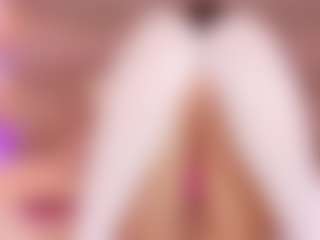 MiaCullens's Live Sex Cam Show