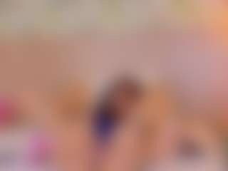 MiaCullens's Live Sex Cam Show