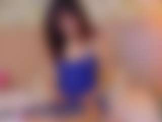 Live cam show with MiaCullens - Striptease Latina on livesuperchat.net | colombia