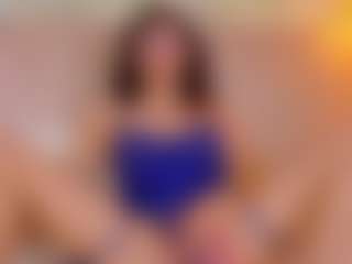 MiaCullens's Live Sex Cam Show
