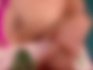 MiaCullens's Live Sex Cam Show