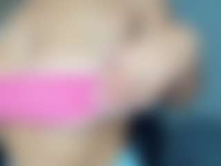 Live cam show with sexymory - Bi on Camsoda