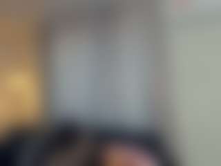 Live cam show with sexymory - Average on SmokeAndPoke