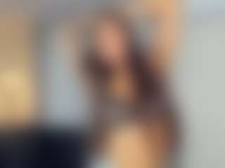 Live cam show with sexymory - Striptease on parknlotfishbdy