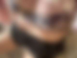 AlleenHebb's Live Sex Cam Show
