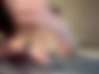AlleenHebb's Live Sex Cam Show