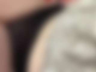 AlleenHebb's Live Sex Cam Show