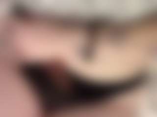 AlleenHebb's Live Sex Cam Show