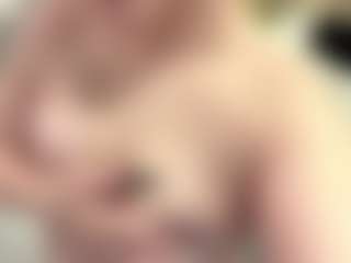 AlleenHebb's Live Sex Cam Show