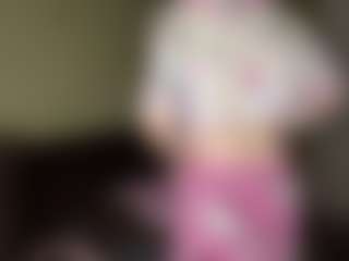 Live cam show with June - Joi on Camming Site