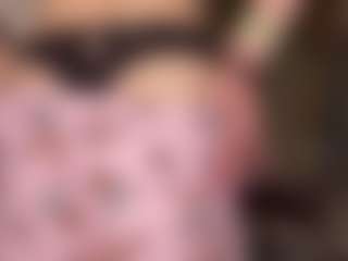 Live cam show with June - Full Nudity on Camsoda