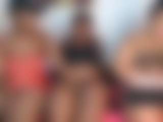 Show de cam en vivo con DarkBerry92 - Strip en Camsoda