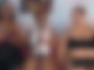 Live cam show with DarkBerry92 - Flashing on Sweet Sext