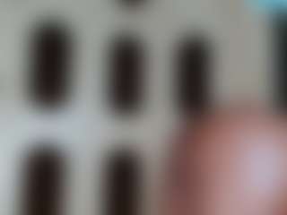 Live cam show with DarkBerry92 - Striptease on Fling VIP Chat