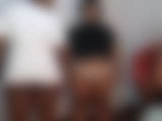 DarkBerry92 MILF webcam performer live streaming