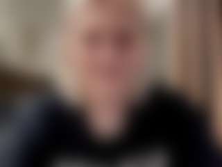 Live cam show with EllaBloom - Tease Blonde Hair on Soda Cam