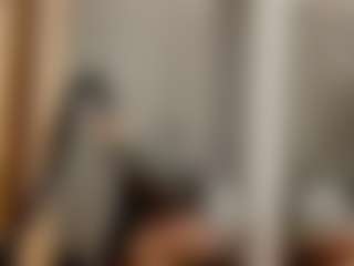 Live cam show with EllaBloom - Body Massage on sexylive.show