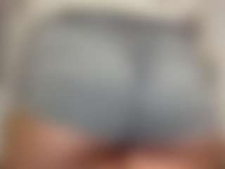 EllaBloom's Live Sex Cam Show