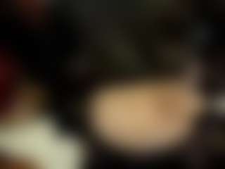 Live cam show with LesliWoolum - Bedroom on Hubzter Live