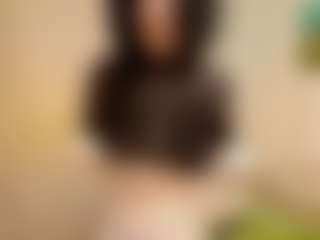 Live cam show with LesliWoolum - Petite Teen (18+) on Latina Girls