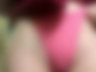 Live cam show with LesliWoolum - Middle Aged on Camsoda