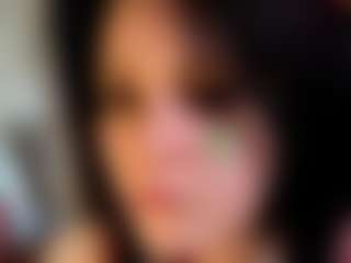 Live cam show with LesliWoolum - Eating Pussy on Dare Cams