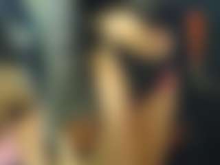 Live cam show with LesliWoolum - Eating Pussy on fapnchat