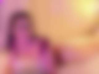Live cam show with LilyHans - Striptease on Camiplay Live