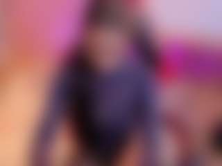 LilyHans's Live Sex Cam Show