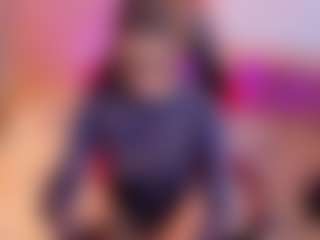 Live cam show with LilyHans - College Teen (18+) on Camiplay Live