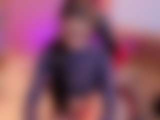 LilyHans's Live Sex Cam Show