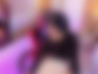 LilyHans's Live Sex Cam Show