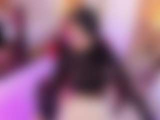 LilyHans's Live Sex Cam Show