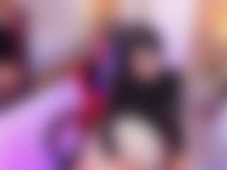 LilyHans's Live Sex Cam Show