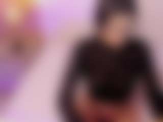 LilyHans's Live Sex Cam Show