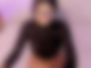 LilyHans's Live Sex Cam Show