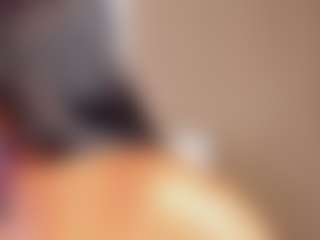 luisa-boobs's Live Sex Cam Show