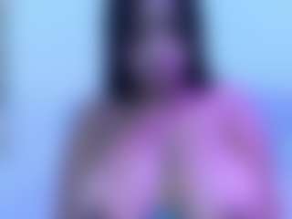 luisa-boobs's Live Sex Cam Show