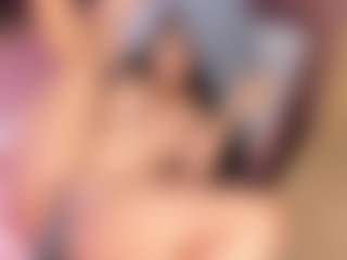 luisa-boobs's Live Sex Cam Show