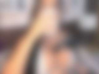 luisa-boobs's Live Sex Cam Show