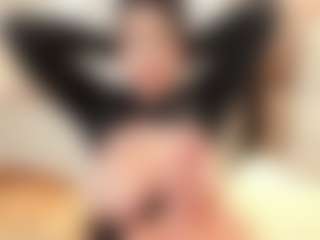 Live cam show with Majo-Roose - Squirt on CamwithHer